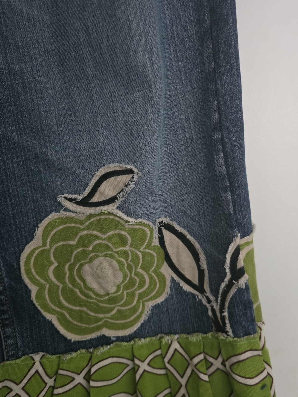 Upcycled Vintage Levi's 505 Patchwork Jeans, Size 38 - Picture 6 of 7